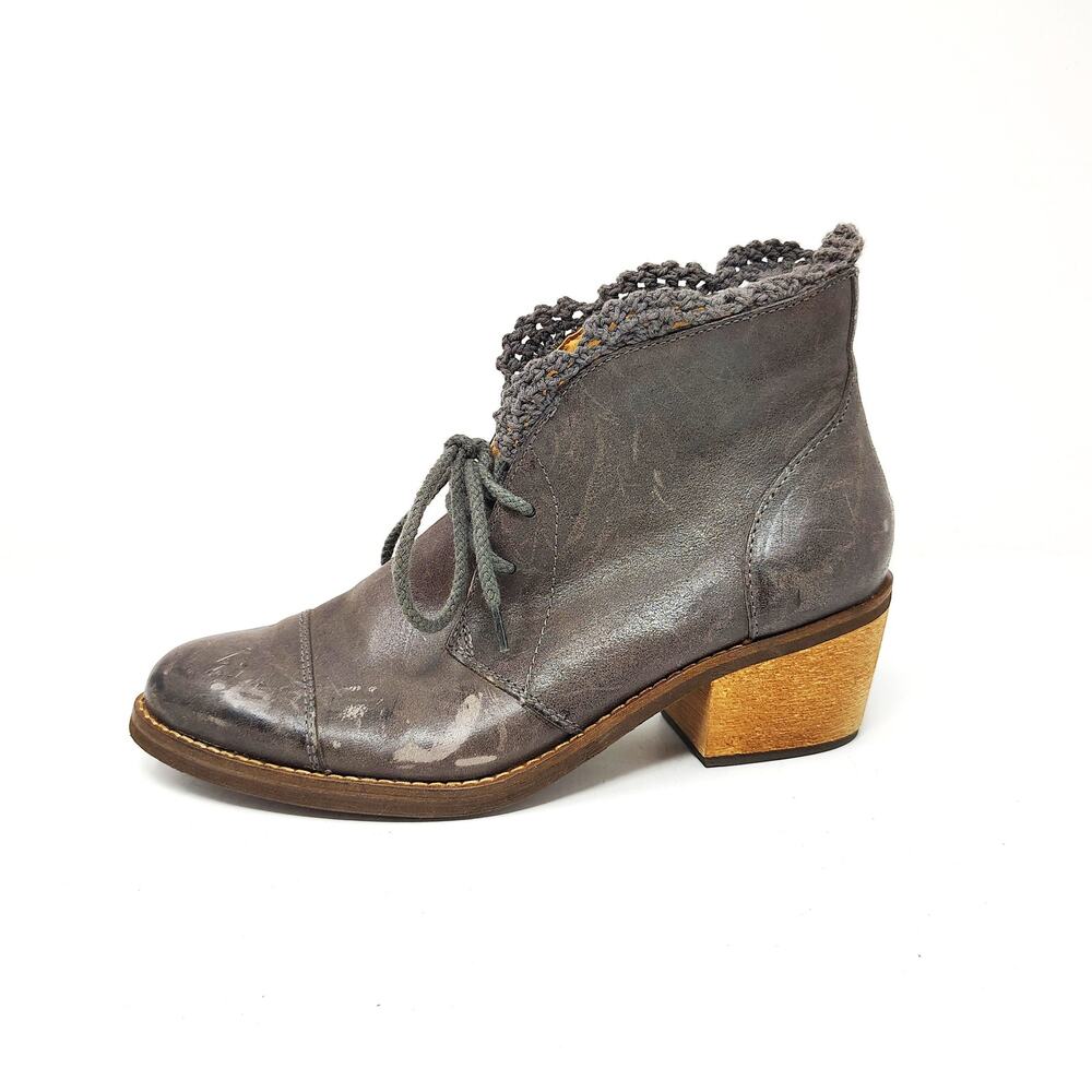 Latigo Womens 8 Ankle Boots Kat Leather Gray Lace Up Ruffle Boho Western Witchy